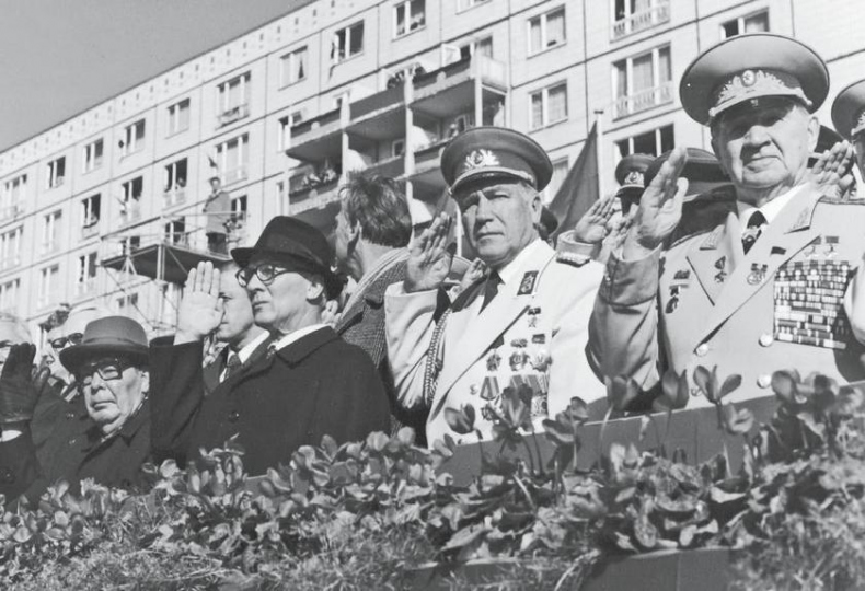 От Сталинграда до Берлина. Воспоминания командующего От Сталинграда до Берлина. Воспоминания командующего