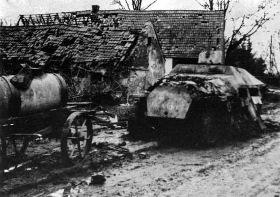 Берлин 45-го. Сражения в логове зверя - _018_sdkfz_251_dest_silezia.jpg
