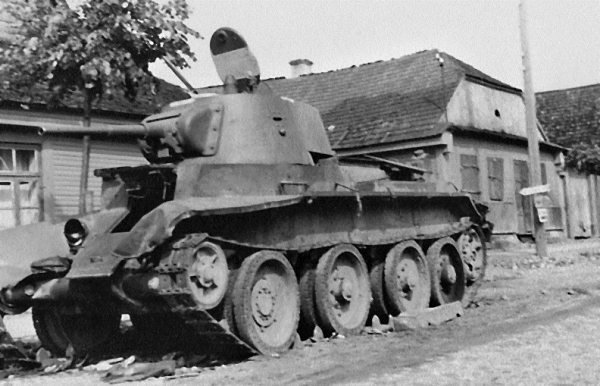 Иной 1941. От границы до Ленинграда - i_019.jpg