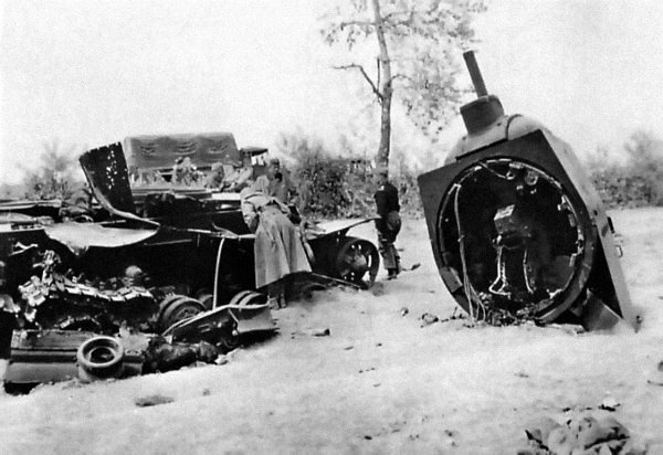 Иной 1941. От границы до Ленинграда - i_027.jpg