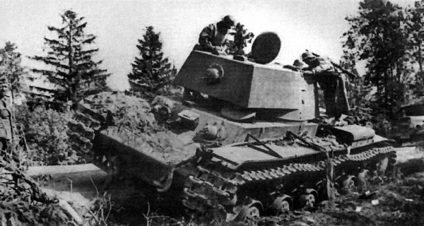 Иной 1941. От границы до Ленинграда - i_033.jpg