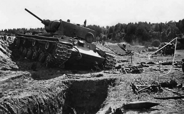 Иной 1941. От границы до Ленинграда - i_036.jpg