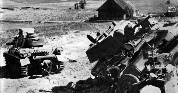 Иной 1941. От границы до Ленинграда - i_041.jpg