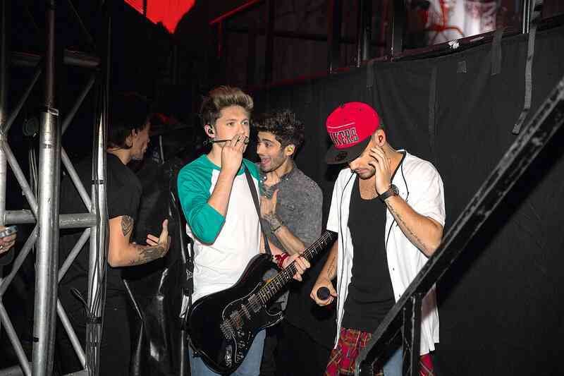 One Direction. Кто мы такие - i_057.jpg