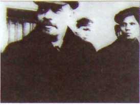 Исторические хроники с Николаем Сванидзе. Книга 1. 1913-1933 - i_057.jpg